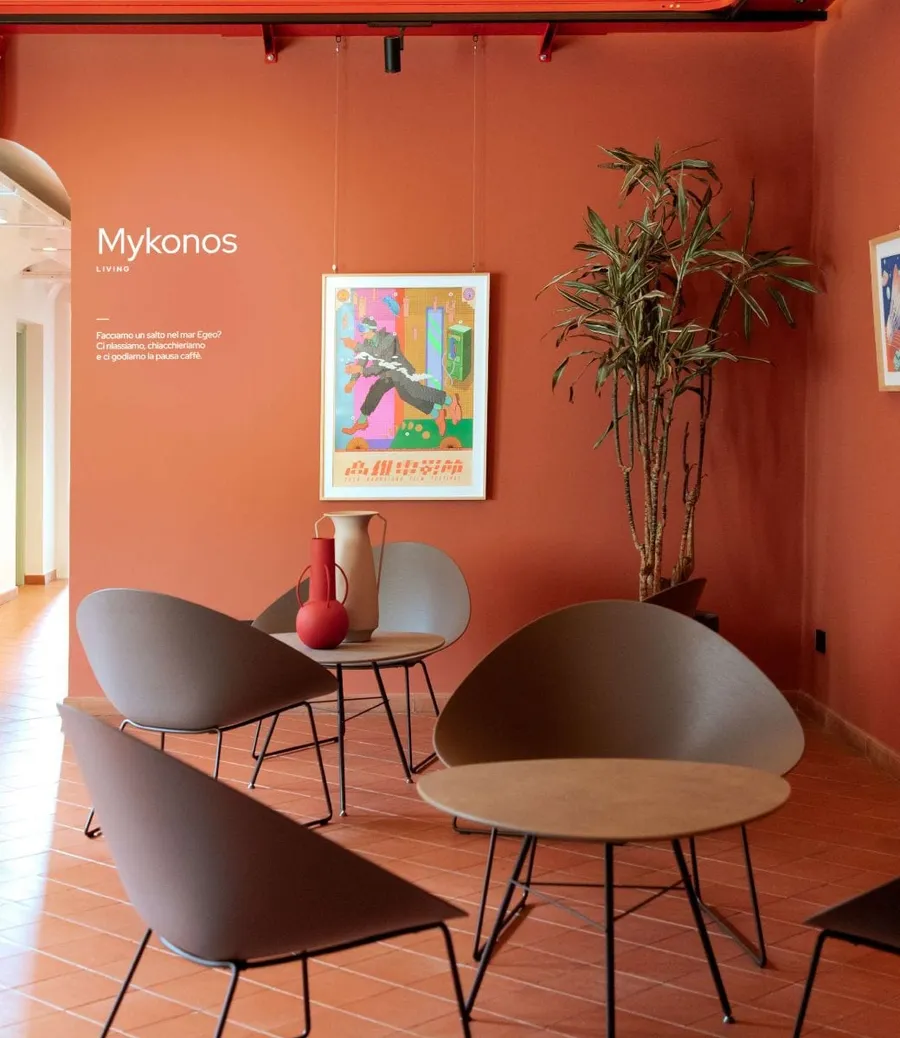 La sala Mykonos di Isola a Catania, allestita a poltrone