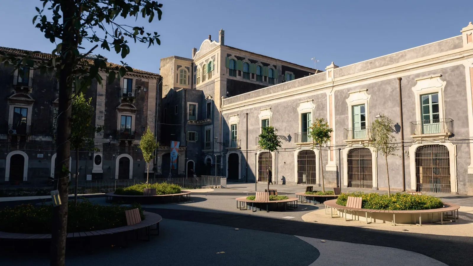Palazzo Biscari, sede di Isola a Catania, visto dalla piazza