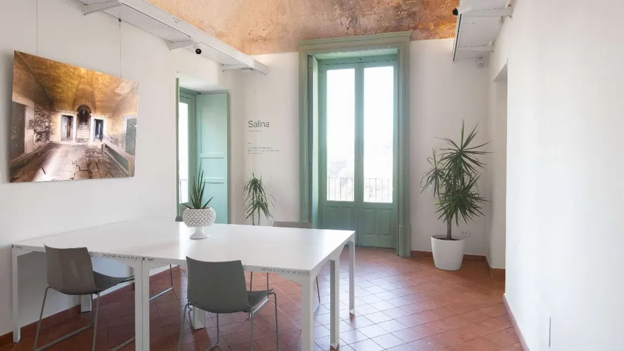 La sala Salina di Isola a Catania, allestita a tavoli