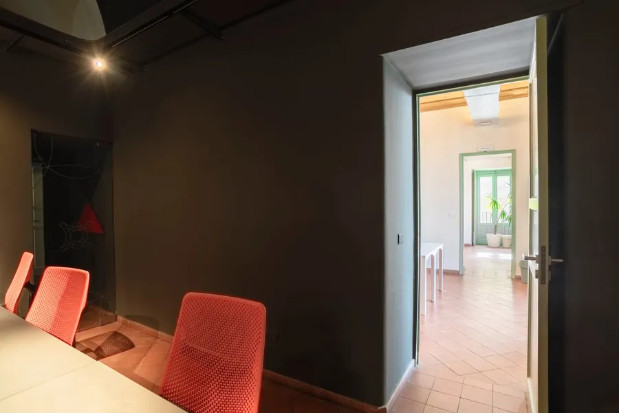 La sala Vulcano di Isola a Catania, il passaggio verso le altre sale